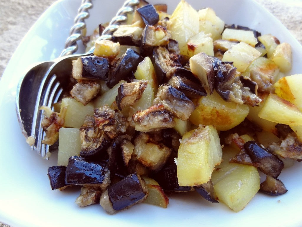 🍆 Aubergines rôties au four & pommes de terre dorées 🥔